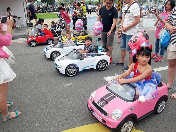 小車主們在看什麼?