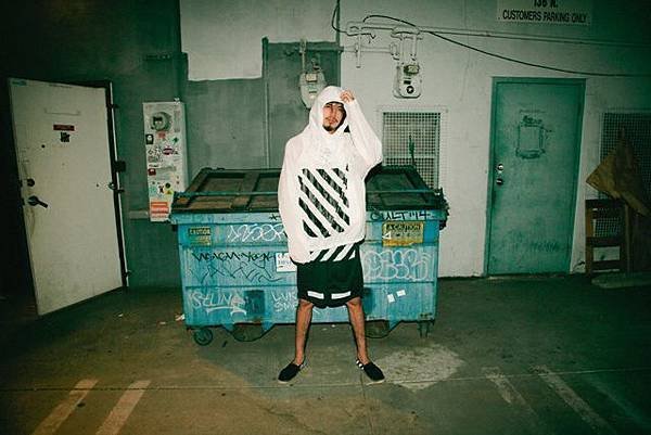 off-white-c-o-virgil-abloh-2014-spring-summer-editorial-by-union-4