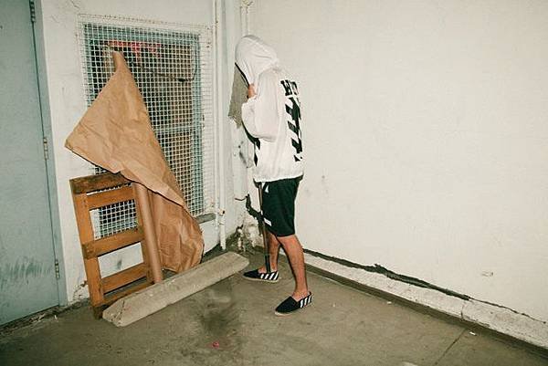 off-white-c-o-virgil-abloh-2014-spring-summer-editorial-by-union-5