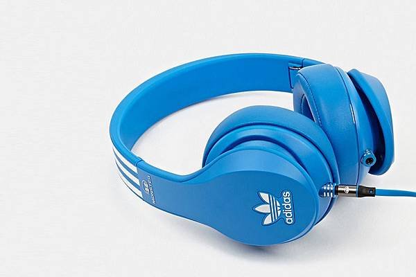 adidas-originals-x-monster-headphones-1