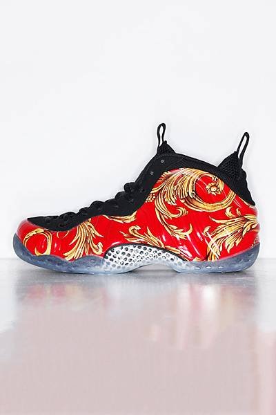 supreme-x-nike-air-foamposite-1-6