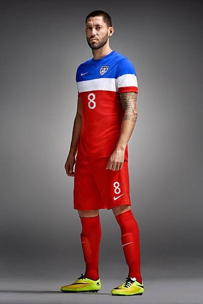 nike-unveils-2014-u-s-soccer-away-kit-1