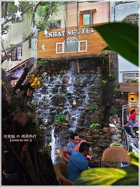 Cafe Nhật Nguyệt Garden