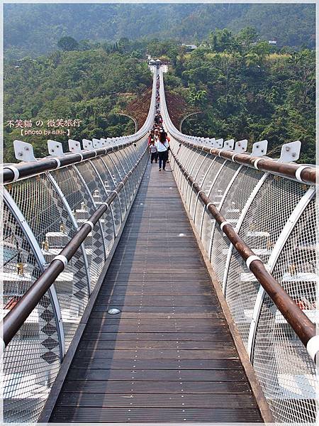 山川琉璃吊橋