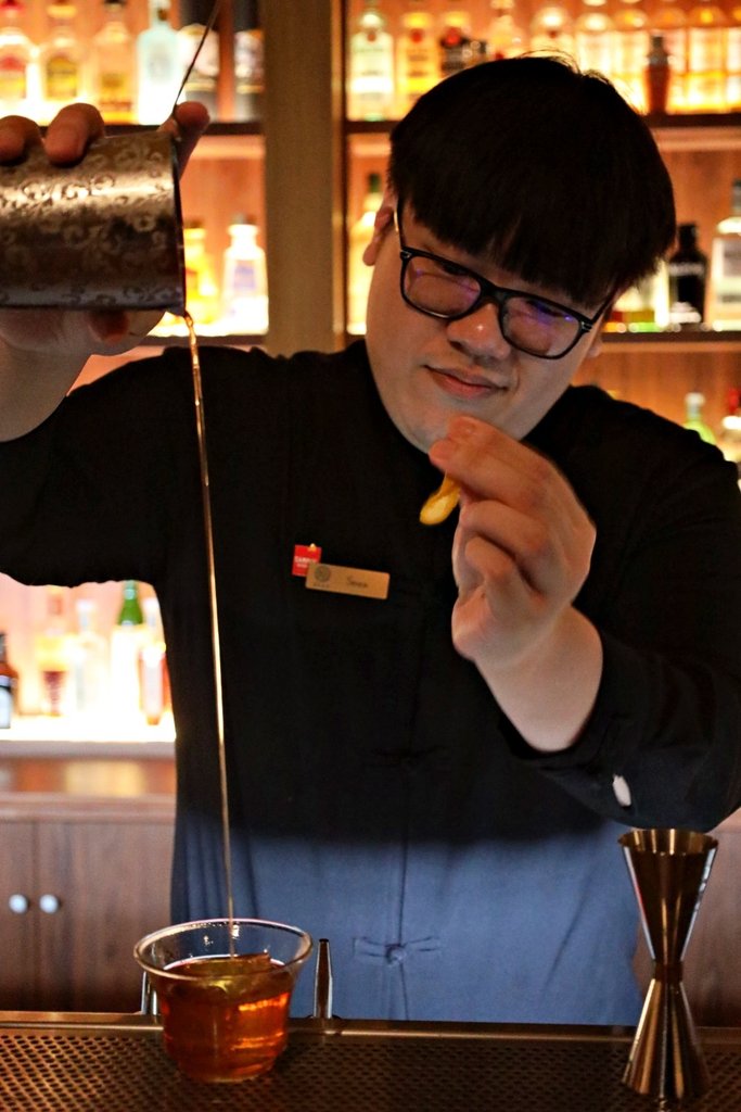 宜蘭茶酒專門酒吧 西江水坊 以冠軍茶入酒的中式復古酒吧