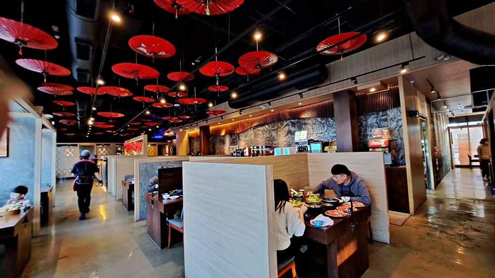 燒瓶子。大肆の鍋 台中北屯店  台中網美火鍋 海陸總匯鍋CP