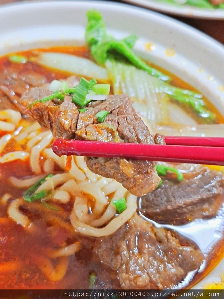 國父紀念館站必吃排隊美食！清真中國牛肉麵 榮獲米其林必比登推