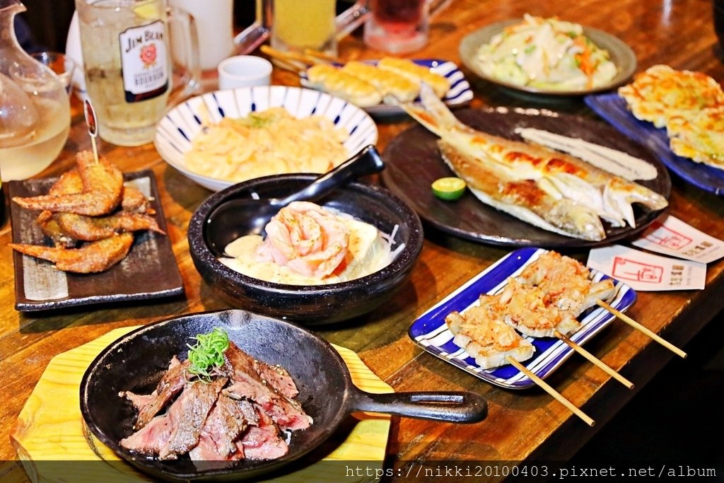 激安の食事酒場：市政府站超人氣居酒屋598喝到飽串燒熱炒