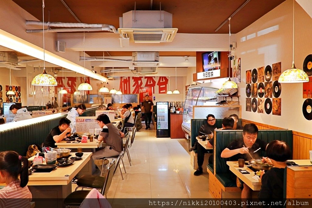 何家香香麻辣鍋吃到飽｜雙北最平價！超強麻辣湯底＋嚴選現切肉+