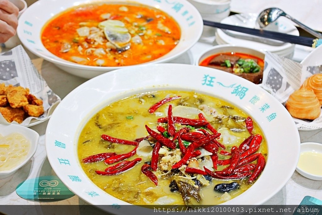 狂一鍋酸菜魚西門店｜哇！還沒開賣就滿滿排隊人潮！集團精心籌畫