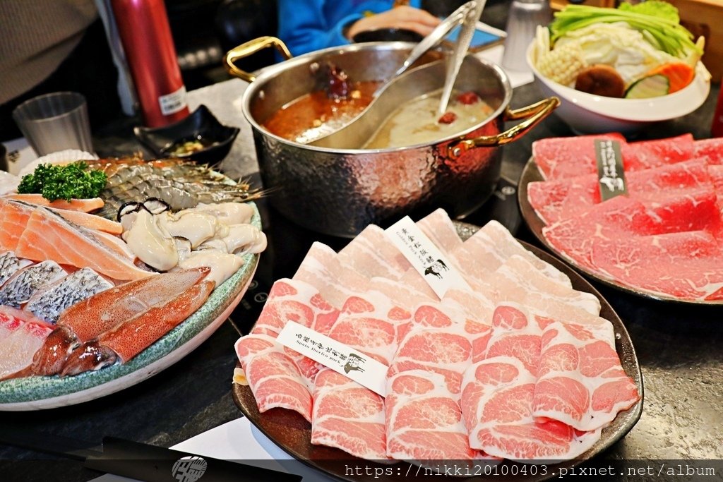 【武鶴和牛火鍋】台北和牛吃到飽天花板！A5和牛、頂級海鮮、壽