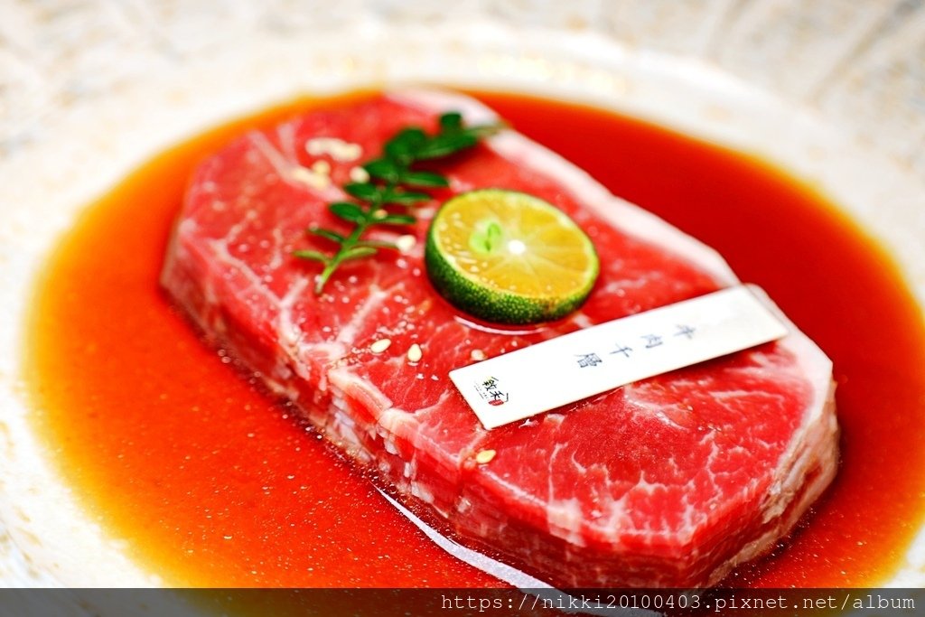 【台中高級燒肉推薦】敘禾燒肉｜美術館旁高級燒肉，桌邊服務、頂