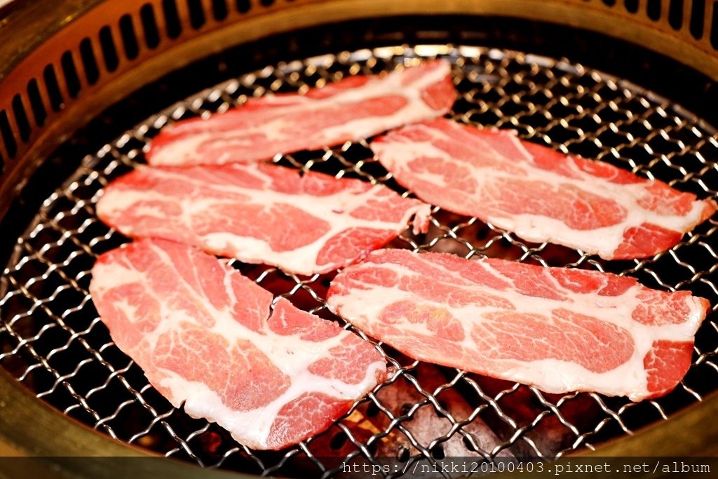 【台中高級燒肉推薦】敘禾燒肉｜美術館旁高級燒肉，桌邊服務、頂