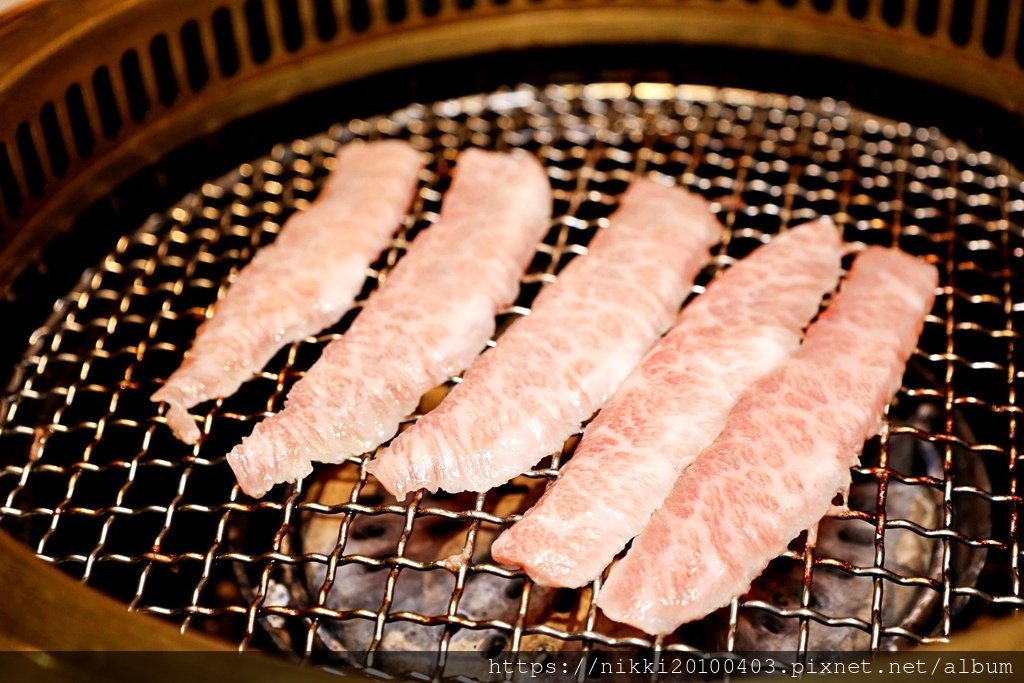 【台中高級燒肉推薦】敘禾燒肉｜美術館旁高級燒肉，桌邊服務、頂