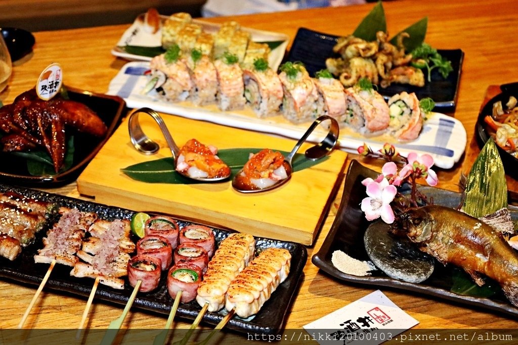 【台北東區居酒屋推薦】玖酒井食事町：清酒梅酒喝到飽、機器人送