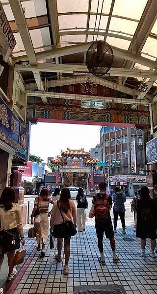 華西街-台北包車自由行.jpg