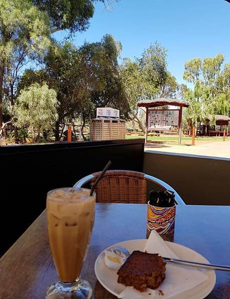 Uluru Kulata Academy cafe.jpg