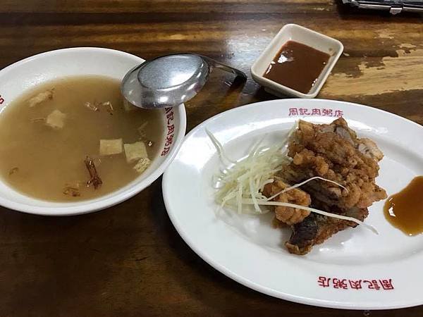 【龍山寺】龍山寺美食(陳記麵線、阿萬油飯、金好吃花枝羹、柳州