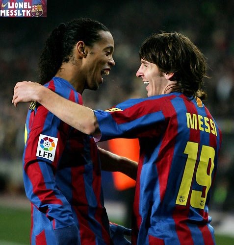 Messi_celebracion_RONALDINHO