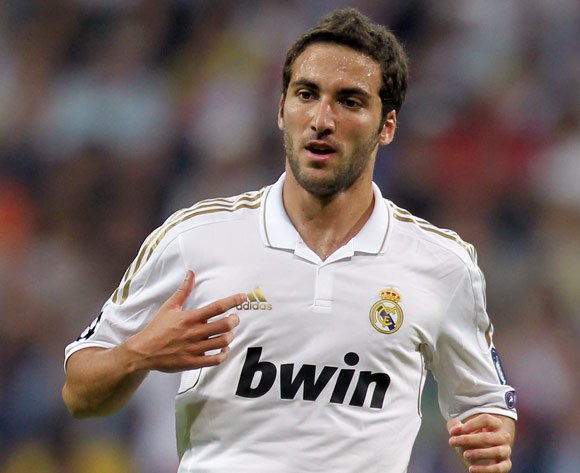 Gonzalo-Higuain~6