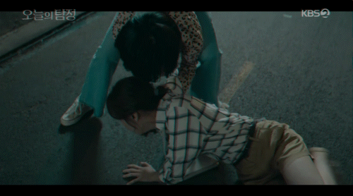 EP06_02.gif
