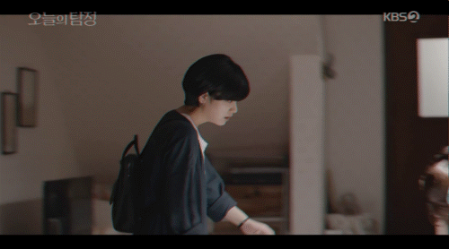 EP08_01.gif