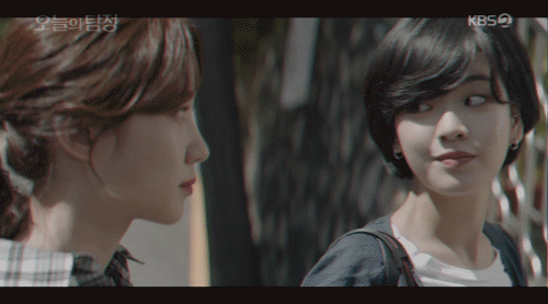 小眨眼.gif