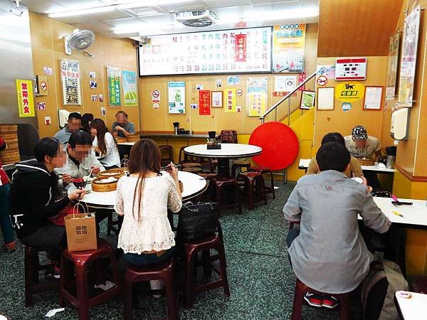 【花蓮美食】周家蒸餃、小籠包-1顆3元的蒸餃(公正包子旁)