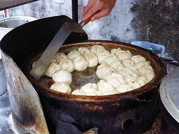 【永和美食】福和路10元水煎包-超美味銅板美食