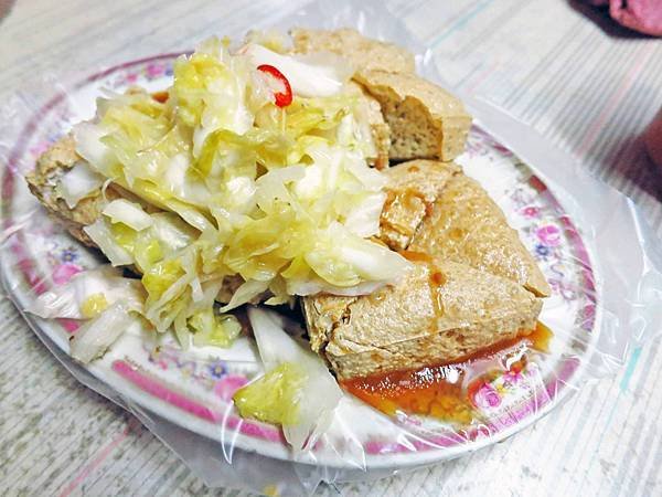 【三重美食】懷念泡菜臭豆腐-外酥內軟的臭豆腐