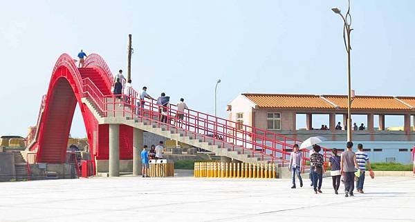 【桃園旅遊】竹圍漁港一日遊-超大新鮮海產與眺望飛機降落