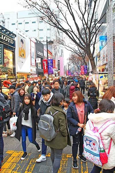 【首爾必逛】明洞商圈最完整的逛街地圖換匯、美食小吃、購物美妝