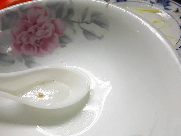 【台北美食】旗魚新竹米粉-延三夜市裡的超人氣米粉湯