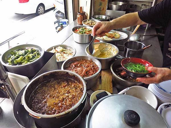 【台北美食】民族西路無名古早味焢肉飯-老饕級的低調隱藏版美食