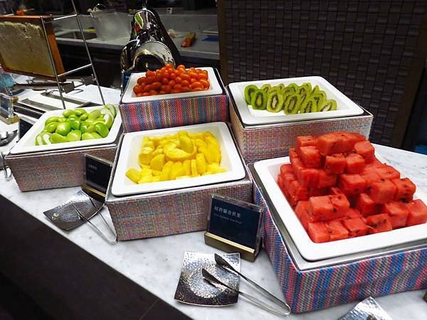 【台北美食】饗饗-干貝、握壽司、牛舌等高級食材無限量吃到飽