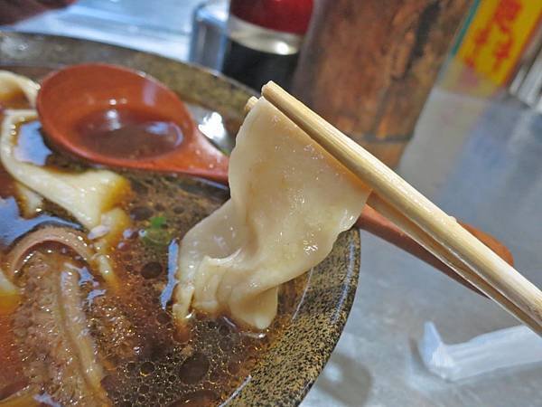 【台北美食】山東三合一牛肉麵-份量大又便宜的牛肉麵