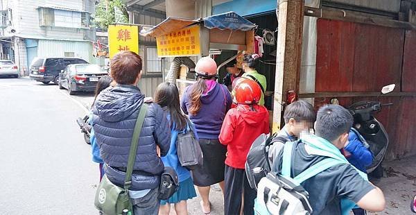 【蘆洲美食】無名雞排-只有附近居民才知道的隱藏版30元雞排店