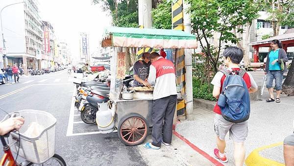 【台北美食】致遠自強街口紅豆餅-5顆紅豆餅竟然只要20元！其它地方看不到的絕版價格