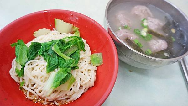 【台北美食】老魏四川擔擔麵-平價又美味的好吃擔擔麵