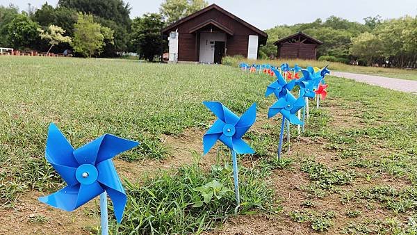 台南親子一日遊-永通虱目魚粥、德元埤荷蘭村、六甲媽祖廟剉冰、蘭都觀光工廠、玉梅鮮乳包子饅頭、柳營八老爺牧場