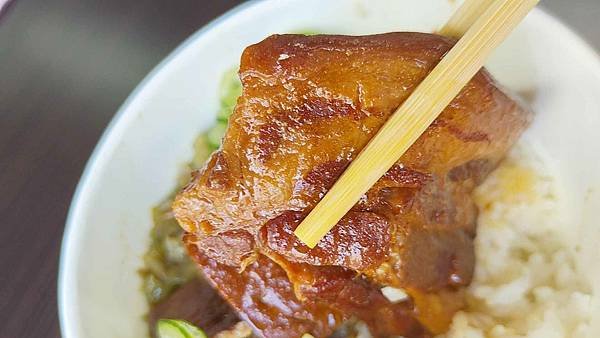 一甲子餐飲-祖師廟焢肉飯、刈包