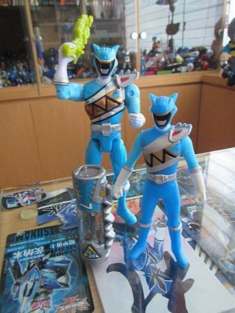 Dino Charge  AQUA RANGER 03