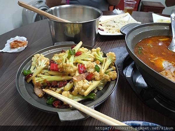 雲林崙背美食～重慶小館