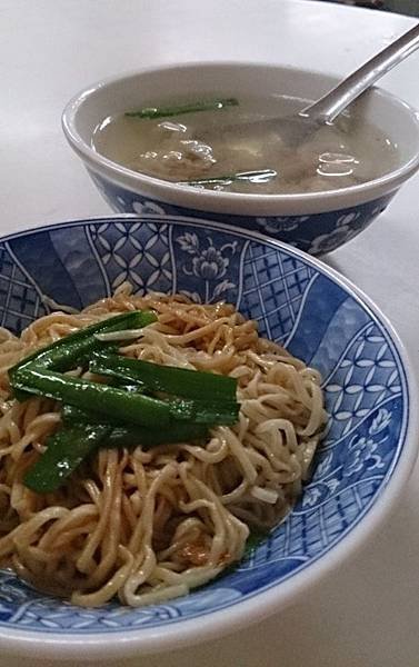 意麵王 小乾麵餛飩湯.jpg