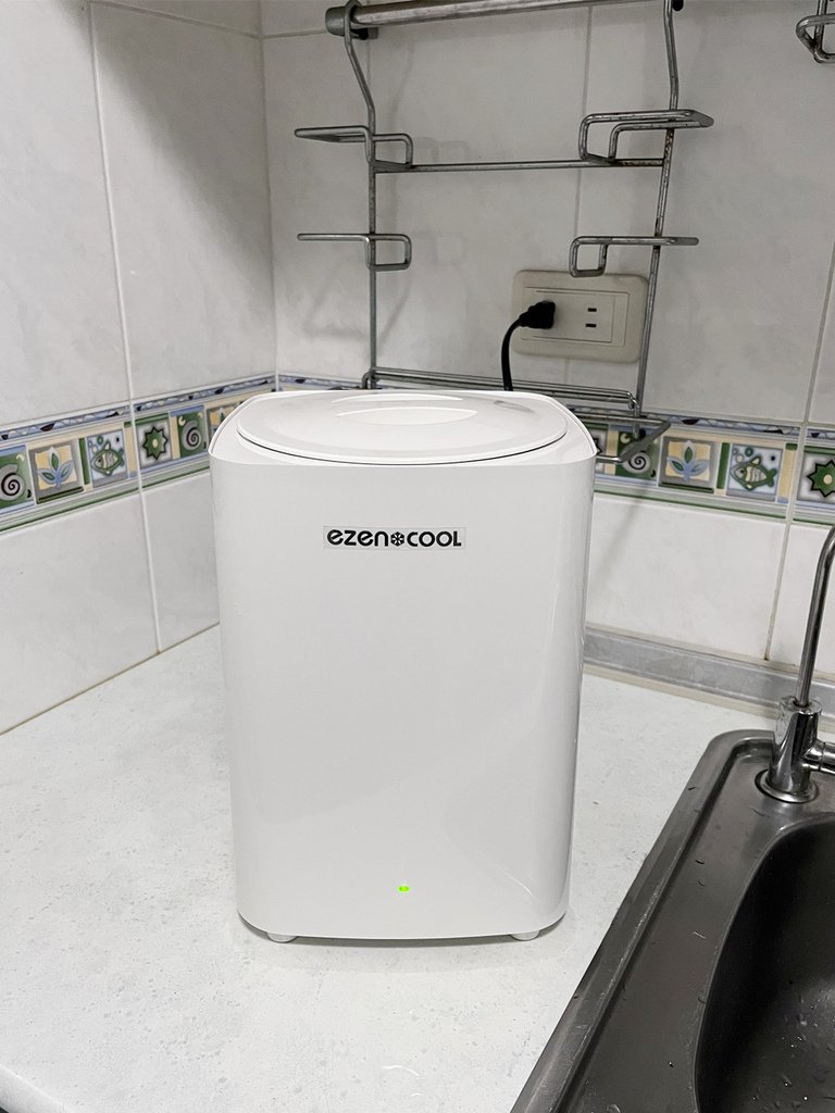 品感覺新品◆EZENCOOL廚餘機開箱！迷你冷藏廚餘機推薦，濃郁的廚餘臭酸味掰掰～