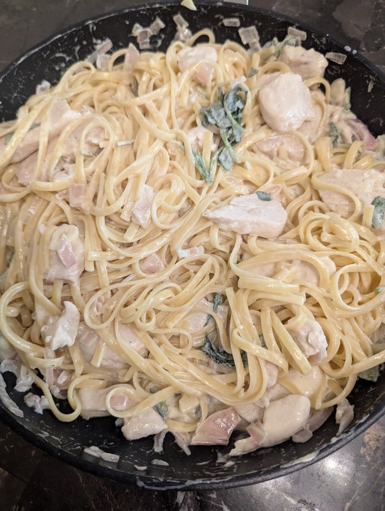 食譜分享 奶油鼠尾草雞肉義大利麵
