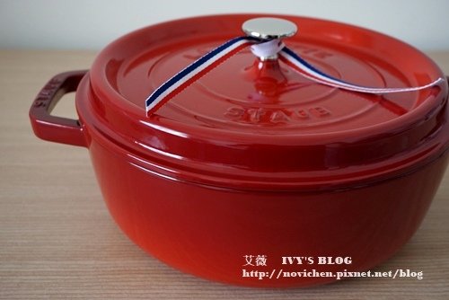 Staub26cm櫻桃紅_21.JPG