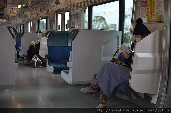 02JR東海道列車座椅.JPG