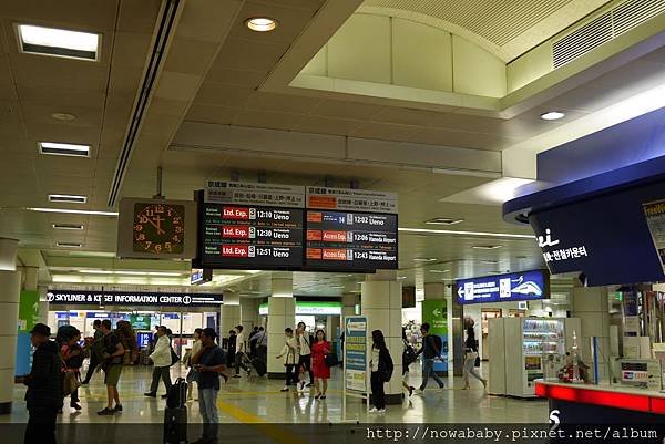 08在成田機場等京成Access.JPG