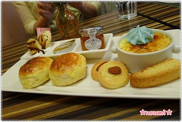 HANA CAFE